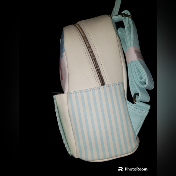 DISNEY/LOUNGFLY DUMBO MINI BACK PACK. NWT - Picture 4 of 8